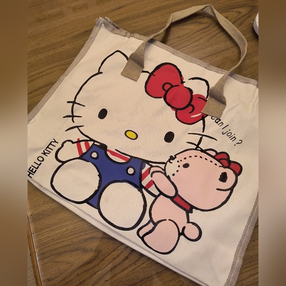 Women’s Cute Hello Kitty Cream Tote Bag - Picture 2 of 6